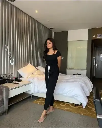 Call Girls Service in Arera Colony